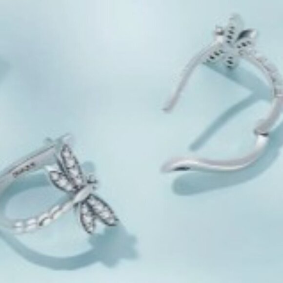 S925 Silver Hypoallergenic Earrings Dragonfly Pattern Shiny Zirconia Inlaid Hoop - Picture 6 of 11